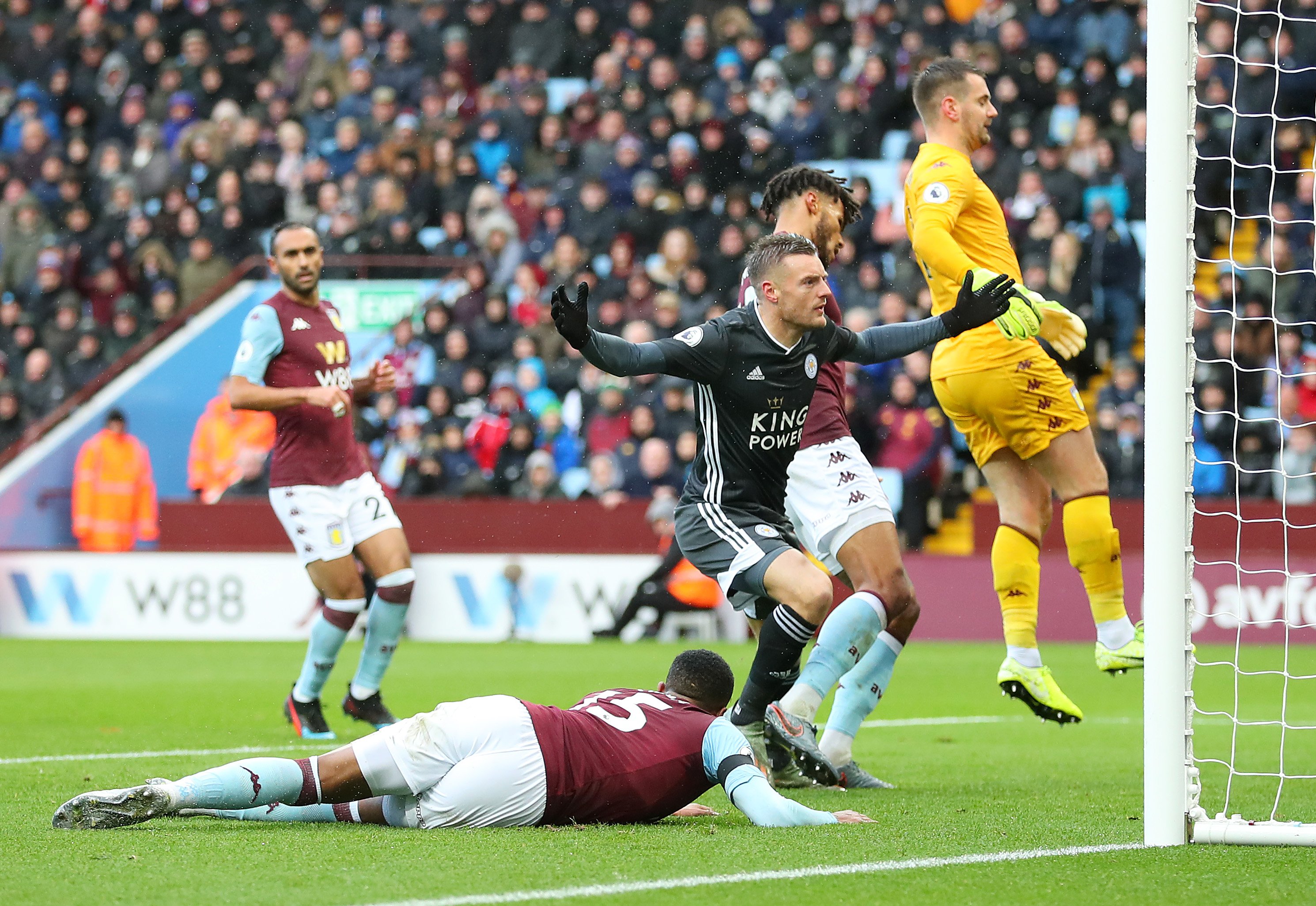 他再次为英 他再次为英